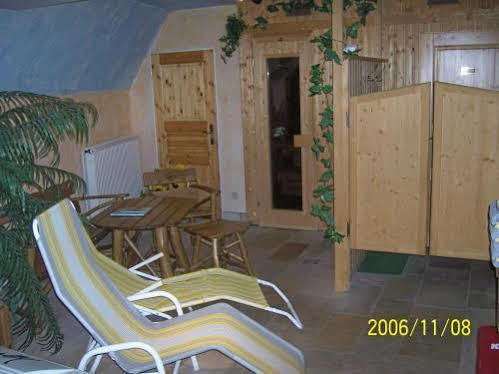 Hotel "Drei Rosen" Ohg Regina & Hans - Peter Fassbinder Leinefelde-Worbis Extérieur photo